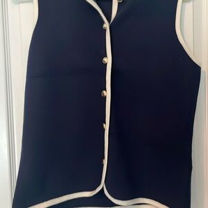 Abercrombie sleeveless knit top white piping with gold buttons.